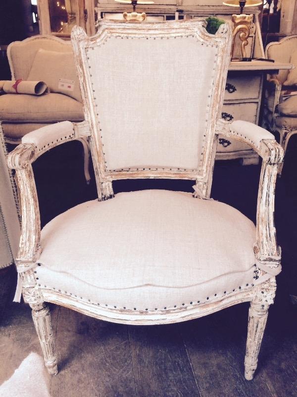 Paire de fauteuils Louis XVI  d'époque